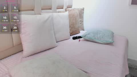 Snapshot of kaylee_scott_ chatting on 05.19.26 kaylee_scott_ online show from 05.19.26