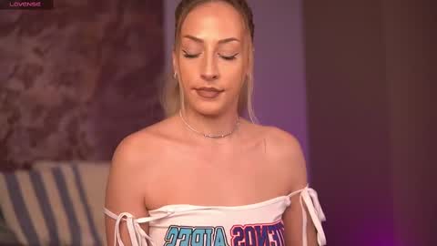 Kayleeflynn online show from 02.28.25