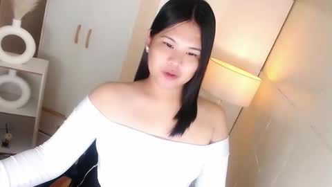 Y O U R        F U T U R E       K A Y L E E  online show from 02.25.26