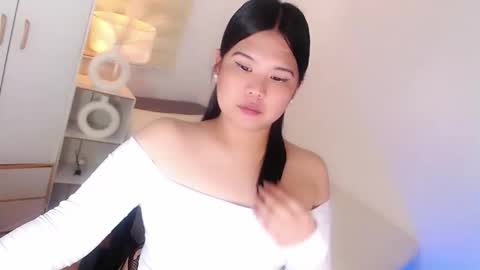 Y O U R        F U T U R E       K A Y L E E  online show from 04.20.26