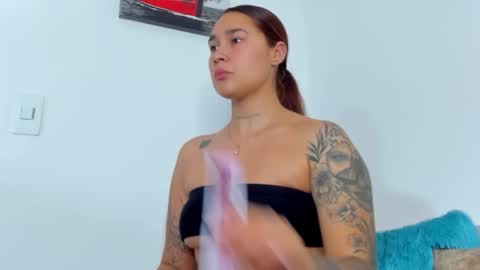 Kaylee Scott online show from 11.11.25