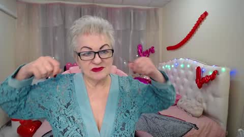 kaylesmoll online show from 02.01.25