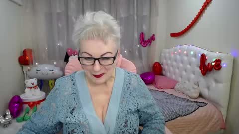 kaylesmoll online show from 02.14.25