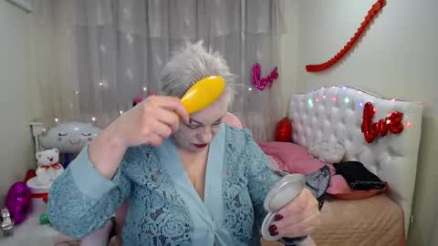 kaylesmoll online show from 02.22.25