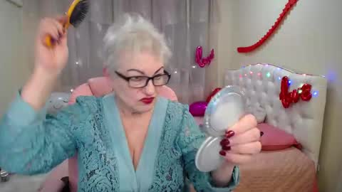 kaylesmoll online show from 02.26.25