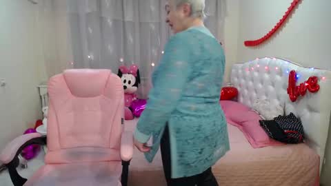 kaylesmoll online show from 03.01.25