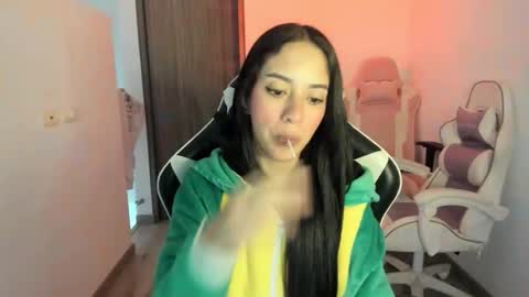 kaylie online show from 10.28.25