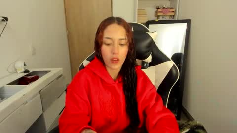 Snapshot of kaylie_xxx chatting on 04.28.26 kaylie online show from 04.28.26