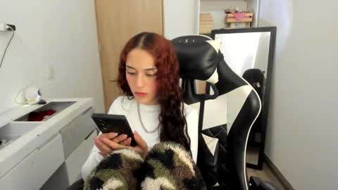 Snapshot of kaylie_xxx chatting on 04.29.26 kaylie online show from 04.29.26