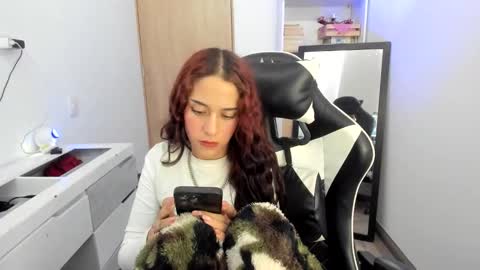 Snapshot of kaylie_xxx chatting on 04.30.26 kaylie online show from 04.30.26