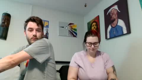 Snapshot of kaylzwrigh chatting on 06.15.26 kaylzwrigh online show from 06.15.26