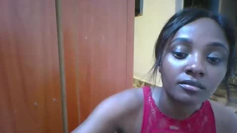 Snapshot of kayme96 chatting on 10.25.25 kitty online show from 10.25.25