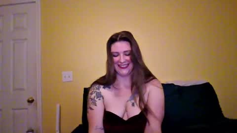Snapshot of kaytiebird96 chatting on 05.18.26 Katie Bird online show from 05.18.26