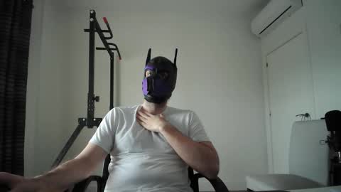 Neon online show from 03.14.26