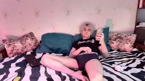 Snapshot of kazzu_daw chatting on 01.15.26 kazzu_daw online show from 01.15.26