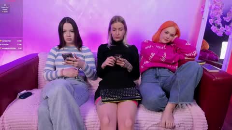 Seb Polly Roxy Jonny online show from 03.04.25