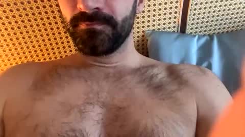 keepquietj online show from 11.28.25