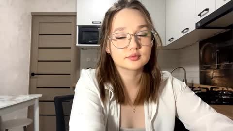 Snapshot of keeshatenn chatting on 03.02.26 Velma online show from 03.02.26