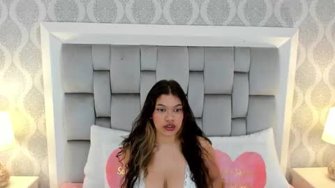 Snapshot of keiira_fox chatting on 01.13.26 Keiira Fox online show from 01.13.26