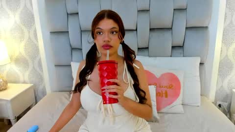 Keiira Fox online show from 04.14.26