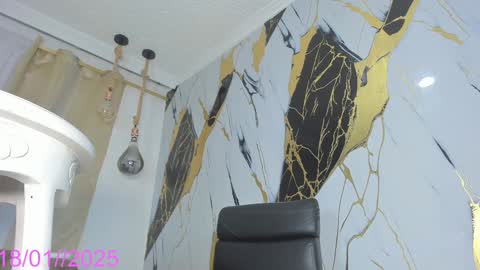 Keila  online show from 01.18.25