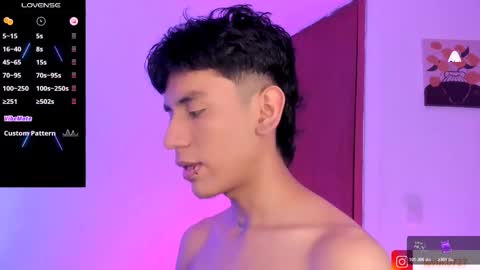 Snapshot of keiner_smith chatting on 02.12.26 Alejandro Gonzalez online show from 02.12.26