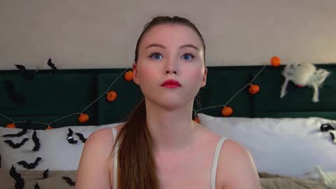 Keira online show from 10.21.25