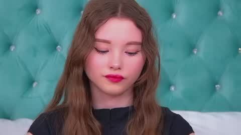 Keira online show from 06.04.26