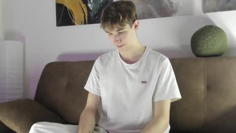 Snapshot of keithcozart1337 chatting on 10.18.25 Mark online show from 10.18.25