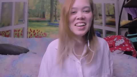 Snapshot of kelly_baby2005 chatting on 02.04.26 Kelly online show from 02.04.26