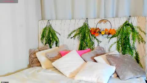 Sofia online show from 10.30.25