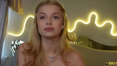 Kelly online show from 11.06.25