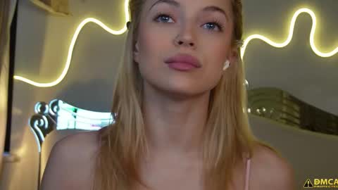 Kelly online show from 11.27.25