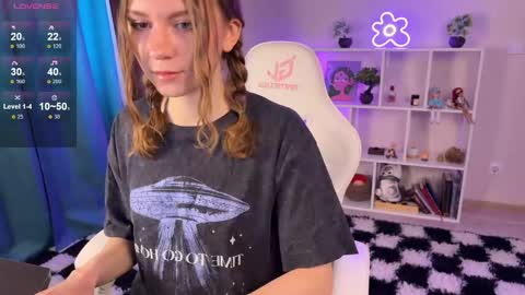 Snapshot of kelly_sunnn chatting on 04.26.26 Kelly online show from 04.26.26