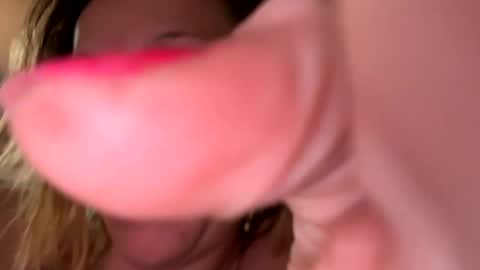 Snapshot of kelly_wight223 chatting on 11.02.25 kelly_wight223 online show from 11.02.25