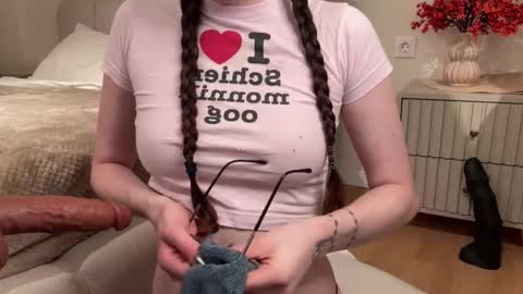 Snapshot of kellyberry__ chatting on 09.13.25 Kelly online show from 09.13.25