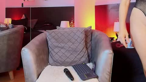 Kelly  online show from 03.08.25