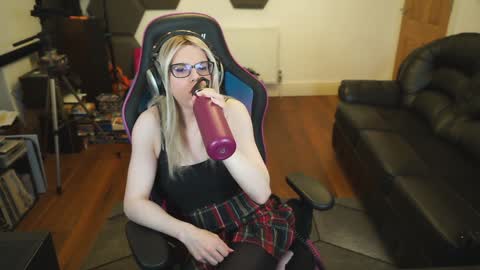 Snapshot of kelseycobalt chatting on 12.06.24 kelseycobalt online show from 12.06.24