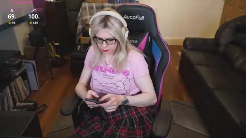 Snapshot of kelseycobalt chatting on 10.05.25 kelseycobalt online show from 10.05.25