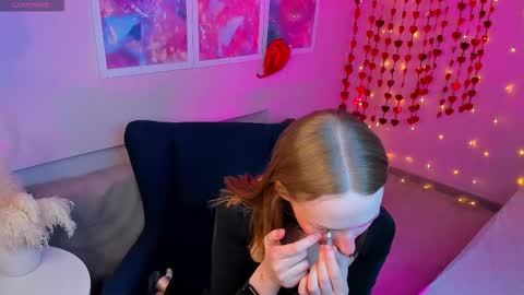 Snapshot of kely_cute chatting on 02.20.26 kely cute online show from 02.20.26