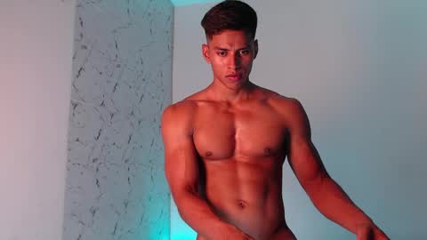 Snapshot of ken__owensx chatting on 05.19.26 ken__owensx online show from 05.19.26