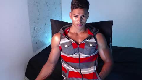 Snapshot of ken__owensx chatting on 05.26.26 ken__owensx online show from 05.26.26