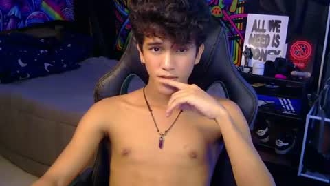 Snapshot of ken_bigcockxx chatting on 06.23.26 Ken online show from 06.23.26