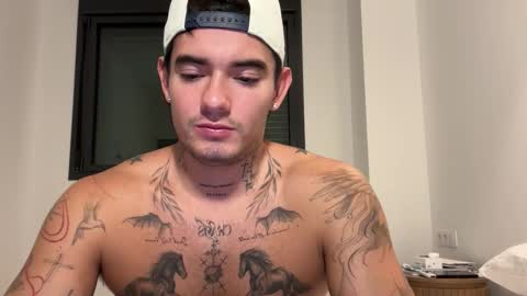 luis carlos esteban online show from 10.26.25