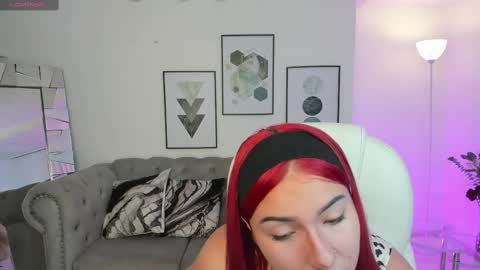 Kendall Jenner online show from 02.18.25