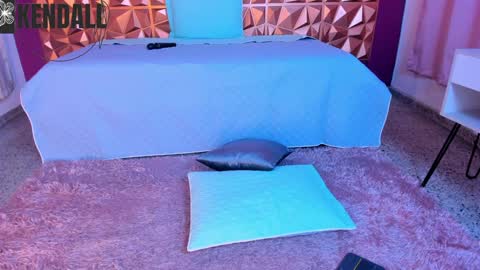 Kendall online show from 12.31.24