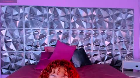 Kendall online show from 02.12.25