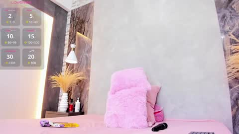 Snapshot of kendall97 chatting on 01.07.25 Natty online show from 01.07.25