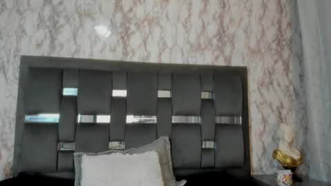 Kendall online show from 03.06.25