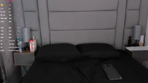 Snapshot of kendall_evanss_ chatting on 09.15.25 kendall_evanss_ online show from 09.15.25